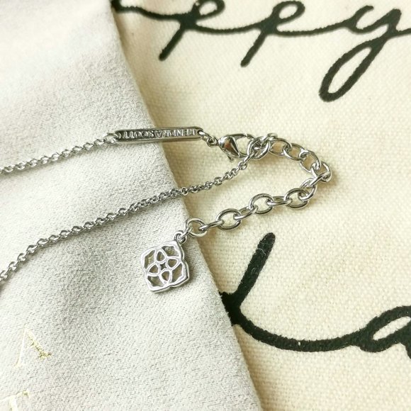 Kendra Scott Pendant Necklace - Elisa Cobalt Cat's Eye Silver - Picture 3 of 3